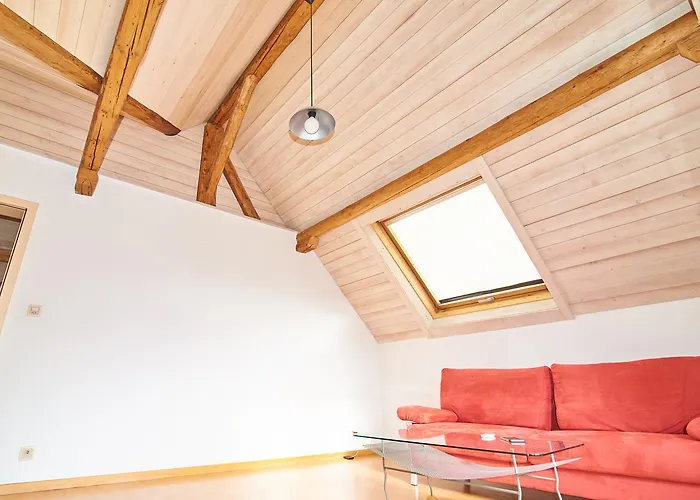 شقة New West Station 7 *