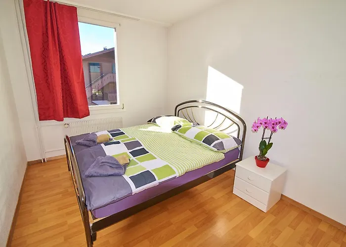 New West Station 7 إنترلاكن