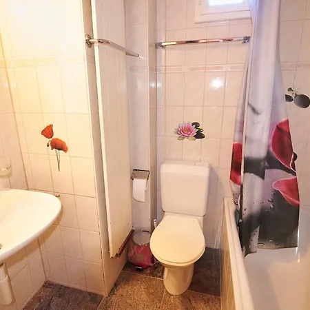 Apartment New West Station 7 *